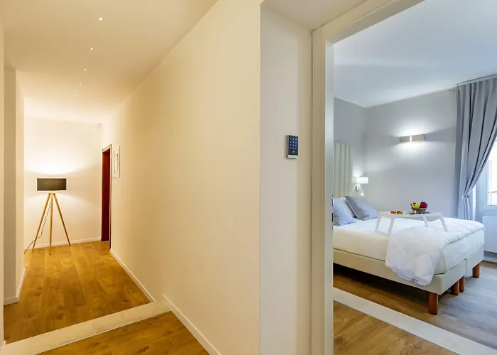 Bed & Breakfast Album Boutique
