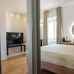 فندق مبيت وإفطار Album Boutique 4*