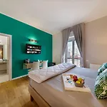Album Boutique לינה וארוחת בוקר 4*
