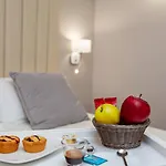 فندق مبيت وإفطار Album Boutique 4*