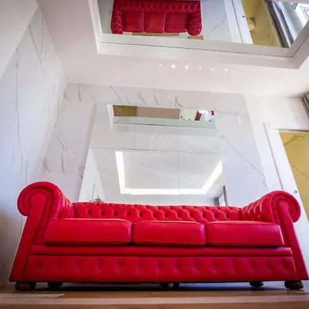 Bed & Breakfast Album Boutique