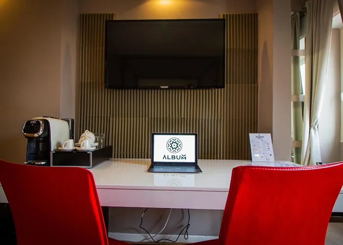 Bed & Breakfast Album Boutique 4*